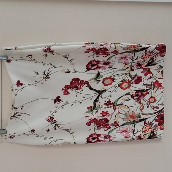 Jules & Leopold Dresses & Skirts - Jules & Leopold | White Floral Print Pencil Skirt